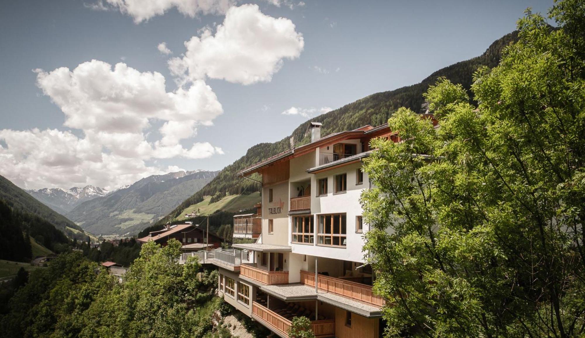 Wanderhotel Talblick San Giacomo  Exterior photo