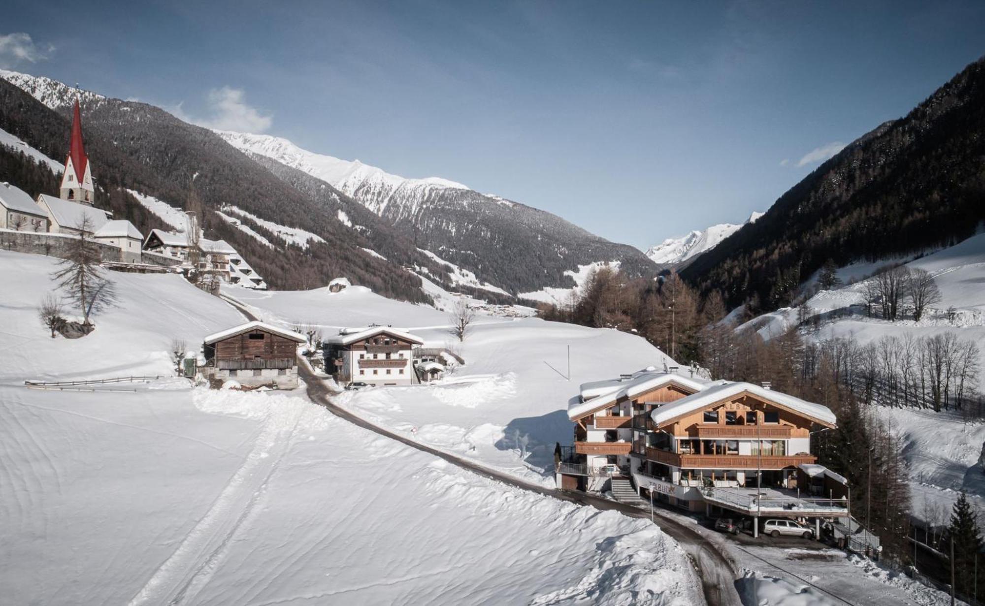 Wanderhotel Talblick San Giacomo  Exterior photo